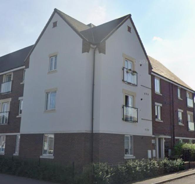 Crawley 2Bed Apartament Close To Gatwick Airport Copthorne  Esterno foto